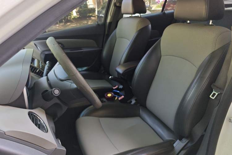 Used Chevrolet Cruze 2012 1.6L SL Grand Edition Manual Transmission Left Front Seat