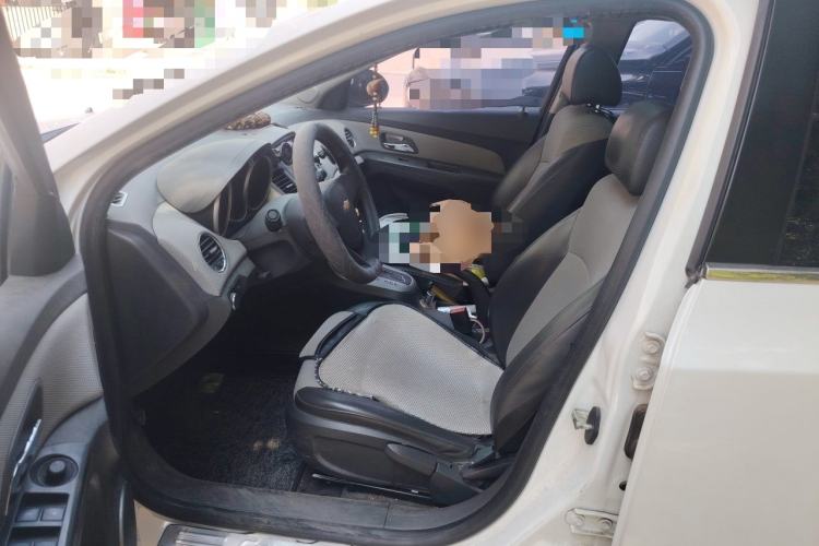 Used Chevrolet Cruze 2012 1.8L SE AT Left Front Seat