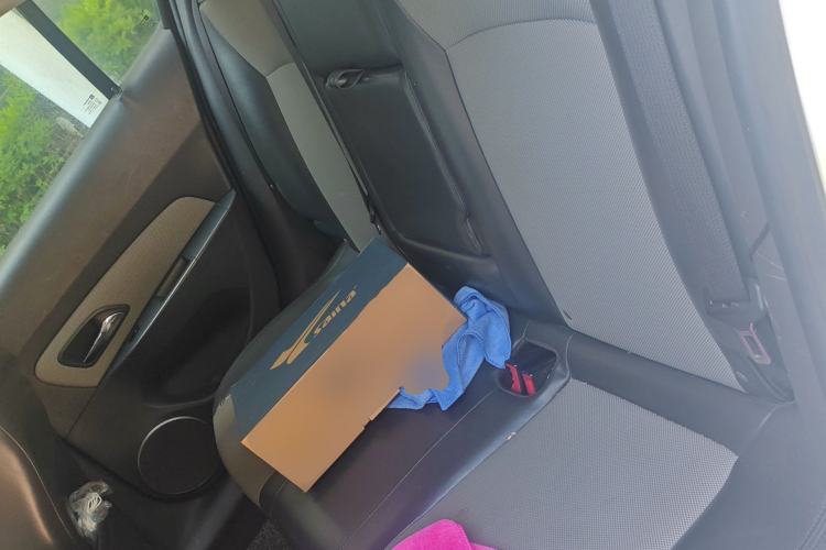Used Chevrolet Cruze 2012 1.6L SL MT Left Rear Seat