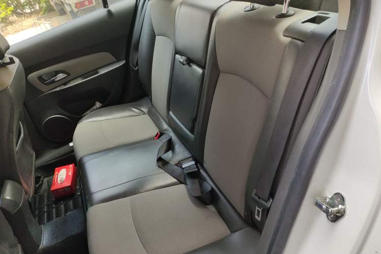 Used Chevrolet Cruze 2012 1.8L SE AT Left Rear Seat