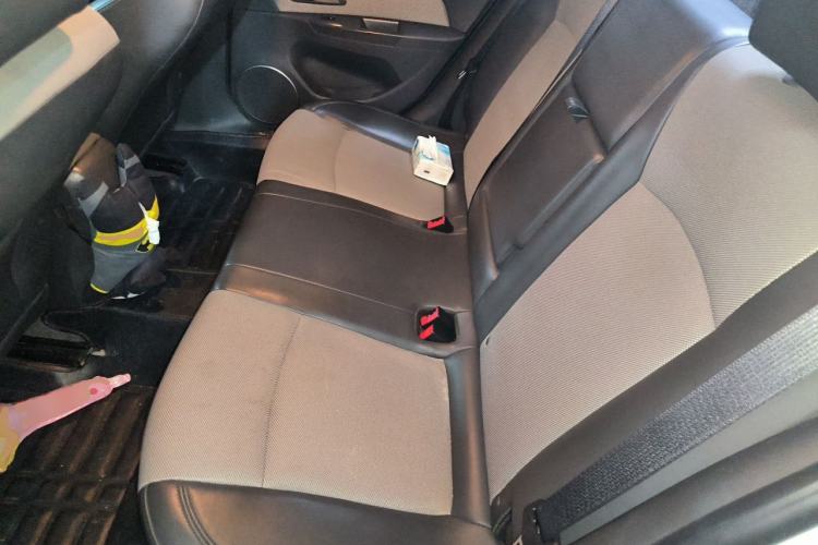 Used Chevrolet Cruze 2012 1.6L SE MT Left Rear Seat