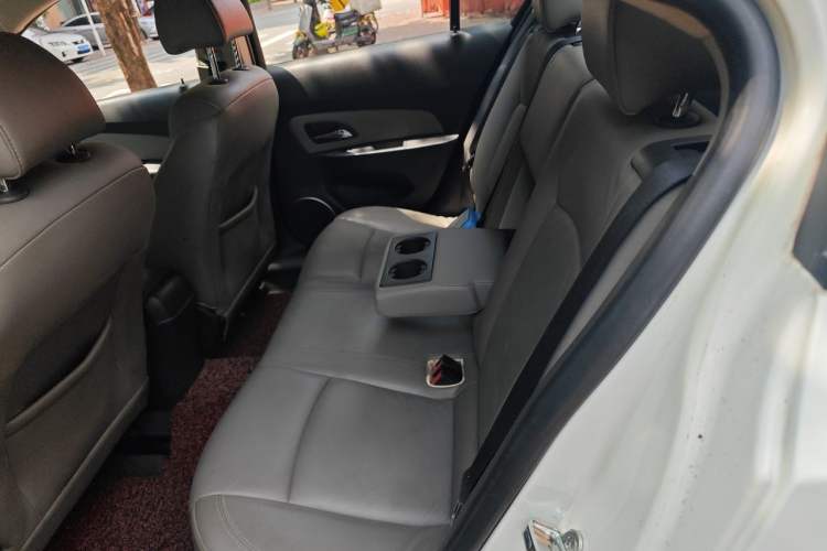 Used Chevrolet Cruze 2012 1.8L SE AT Left Rear Seat