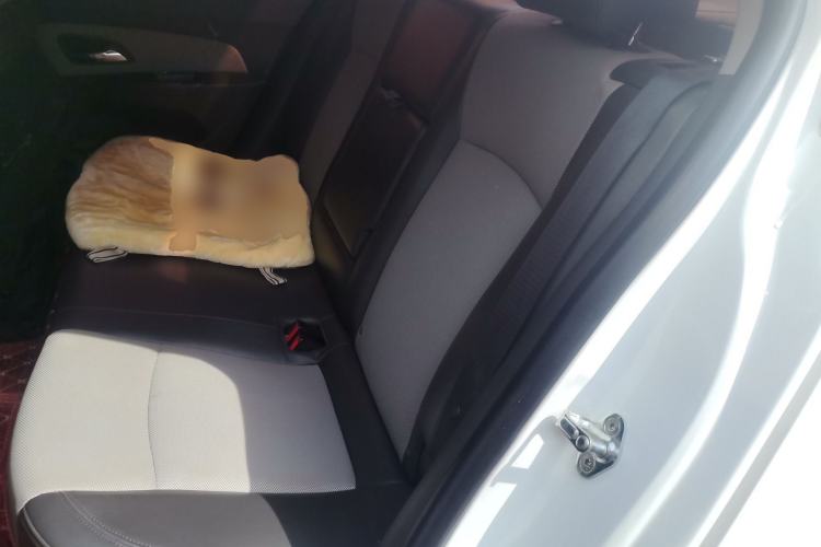 Used Chevrolet Cruze 2012 1.8L SE AT Left Rear Seat