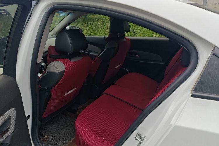 Used Chevrolet Cruze 2012 1.8L SE AT Left Rear Seat