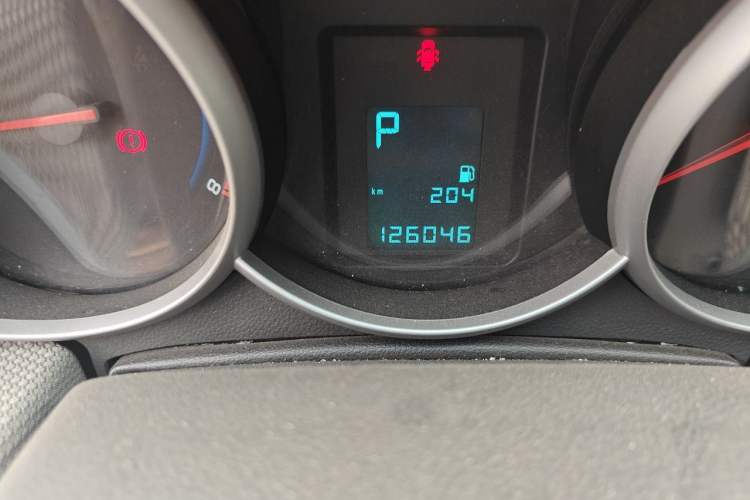 Used Chevrolet Cruze 2012 1.8L SE AT Odometer Close Up