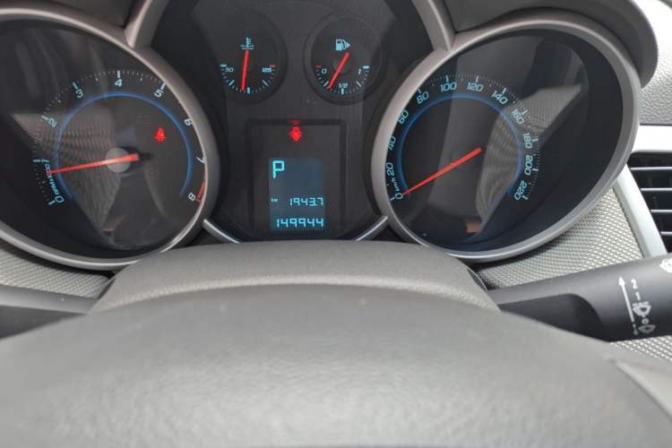 Used Chevrolet Cruze 2012 1.6L SE Automatic Odometer Close Up