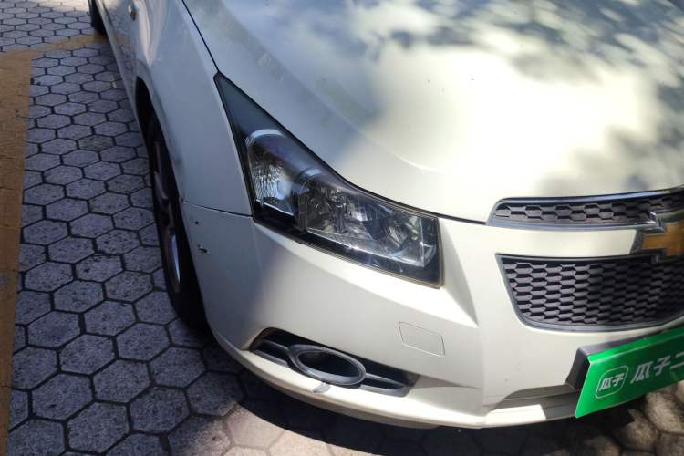 Used Chevrolet Cruze 2012 1.8L SE AT Right Front Headlight