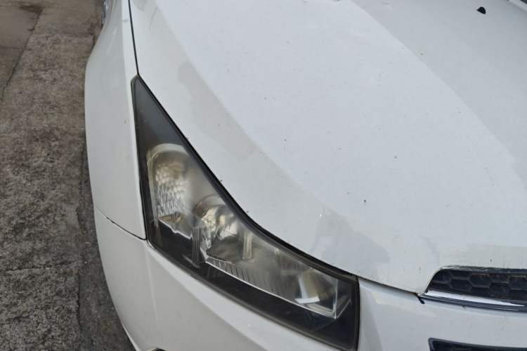 Used Chevrolet Cruze 2012 1.6L SE MT Right Front Headlight