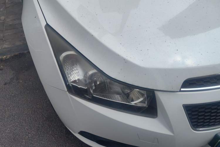 Used Chevrolet Cruze 2012 1.6L SE MT Right Front Headlight