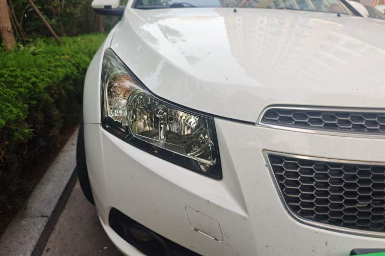 Used Chevrolet Cruze 2012 1.6L SE MT Right Front Headlight
