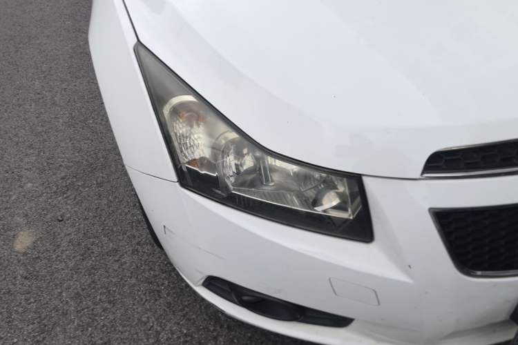 Used Chevrolet Cruze 2012 1.8L SE AT Right Front Headlight