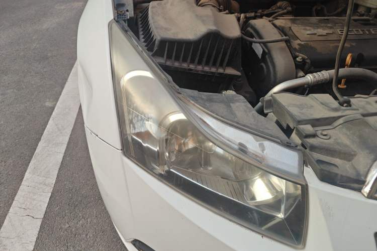 Used Chevrolet Cruze 2012 1.6L SL MT Right Front Headlight