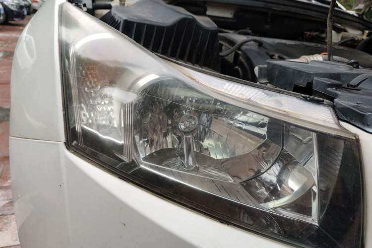 Used Chevrolet Cruze 2012 1.6L SL Grand Edition Automatic Right Front Headlight