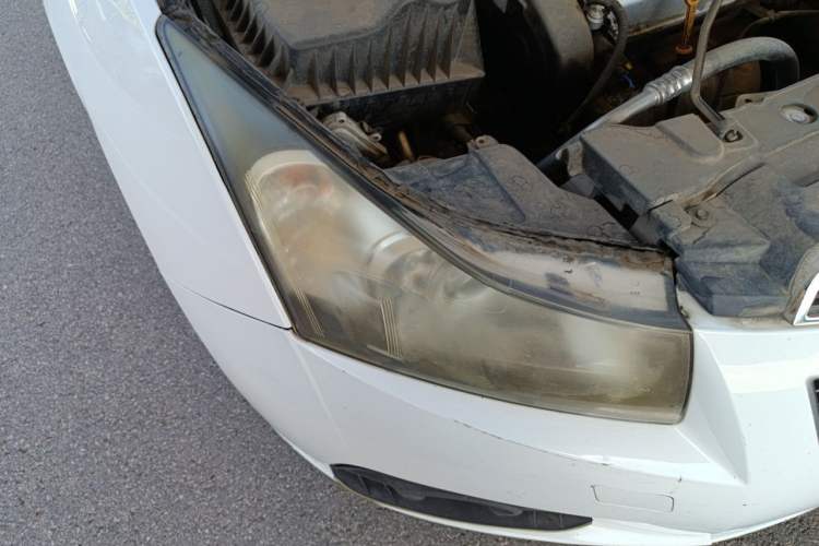 Used Chevrolet Cruze 2012 1.8L SE AT Right Front Headlight
