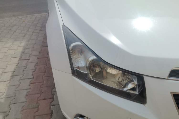 Used Chevrolet Cruze 2012 1.8L SE AT Right Front Headlight