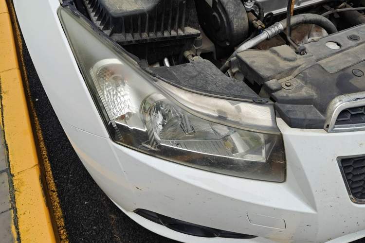 Used Chevrolet Cruze 2012 1.8L SE AT Right Front Headlight