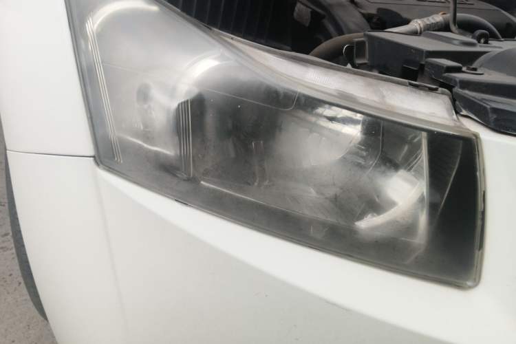 Used Chevrolet Cruze 2012 1.6L SE MT Right Front Headlight