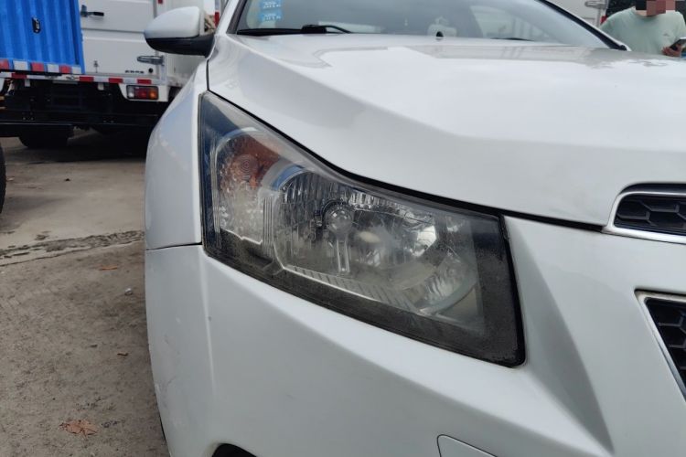 Used Chevrolet Cruze 2012 1.8L SE AT Right Front Headlight