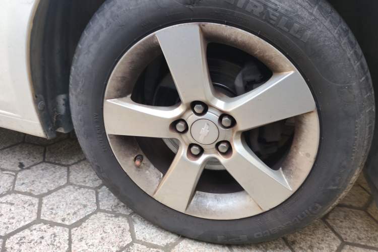 Used Chevrolet Cruze 2012 1.8L SE AT Right Front Wheel Hub