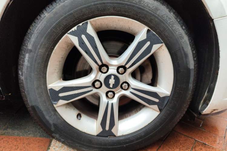Used Chevrolet Cruze 2012 1.6L SL Grand Edition Automatic Right Front Wheel Hub