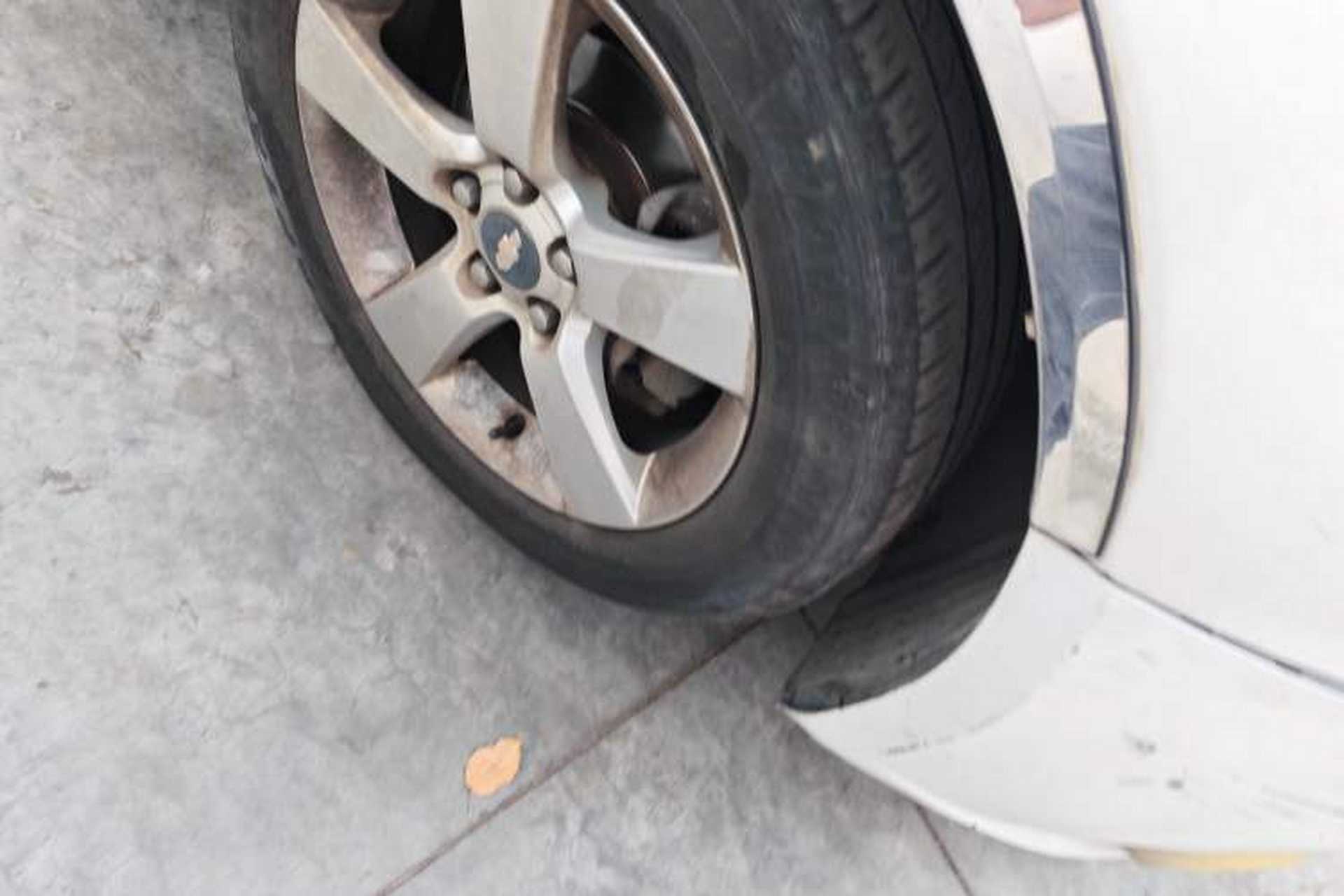 Used Chevrolet Cruze 2012 1.6L SE MT Right Front Wheel Hub