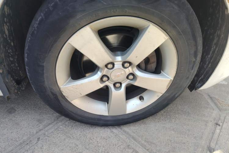 Used Chevrolet Cruze 2012 1.8L SE AT Right Front Wheel Hub