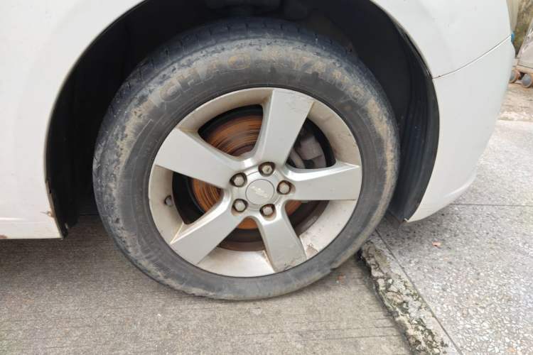 Used Chevrolet Cruze 2012 1.6L SL Grand Edition Automatic Right Front Wheel Hub
