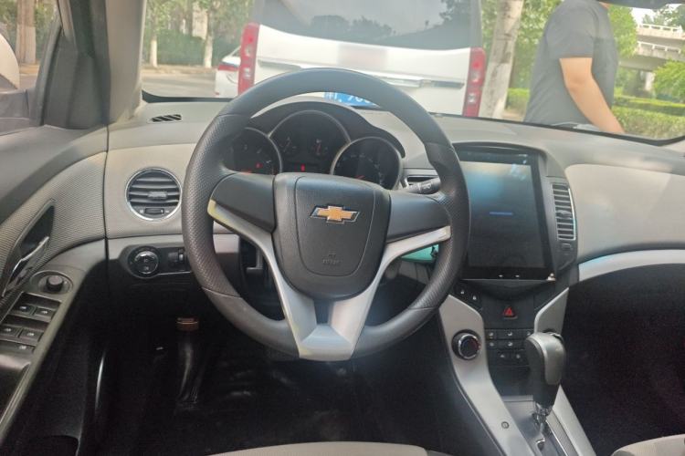 Used Chevrolet Cruze 2012 1.6L SE Automatic Steering Wheel