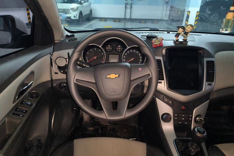Used Chevrolet Cruze 2012 1.6L SE MT Steering Wheel