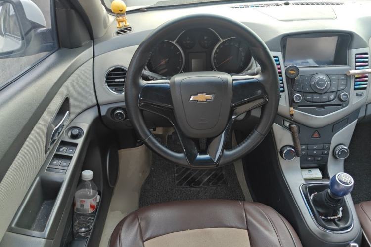 Used Chevrolet Cruze 2012 1.6L SE MT Steering Wheel