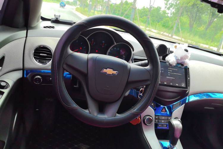 Used Chevrolet Cruze 2012 1.8L SE AT Steering Wheel