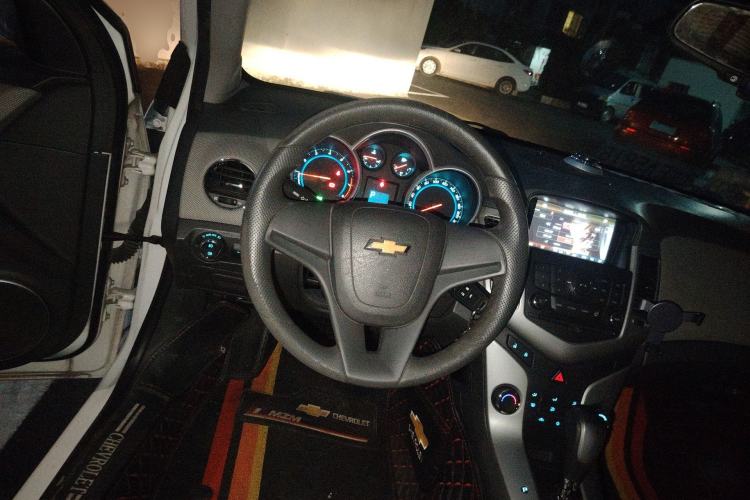 Used Chevrolet Cruze 2012 1.6L SE Automatic Steering Wheel