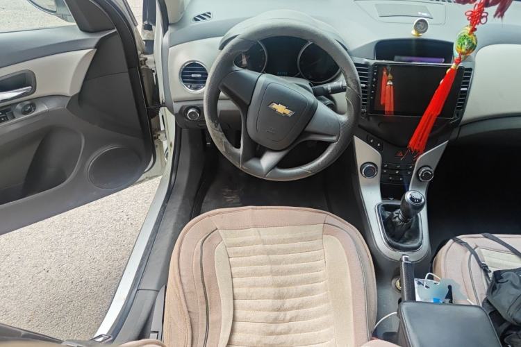 Used Chevrolet Cruze 2012 1.6L SL MT Steering Wheel