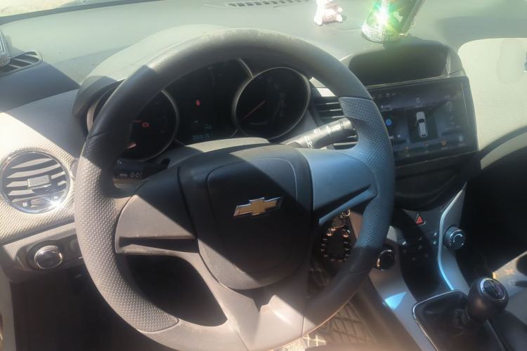 Used Chevrolet Cruze 2012 1.6L SE MT Steering Wheel
