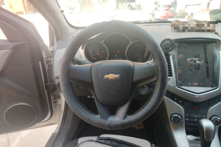 Used Chevrolet Cruze 2012 1.8L SE AT Steering Wheel