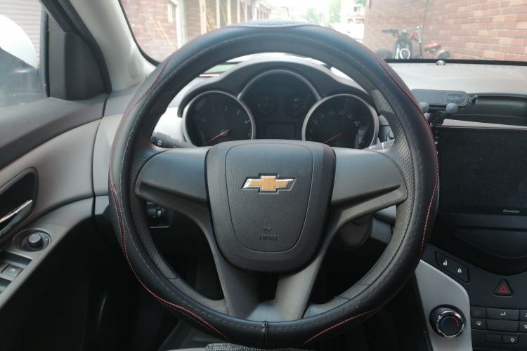Used Chevrolet Cruze 2012 1.6L SL MT Steering Wheel