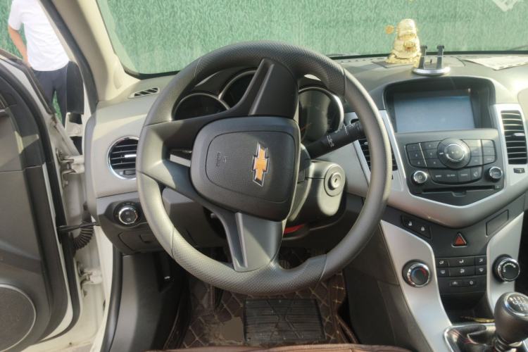 Used Chevrolet Cruze 2012 1.6L SE MT Steering Wheel