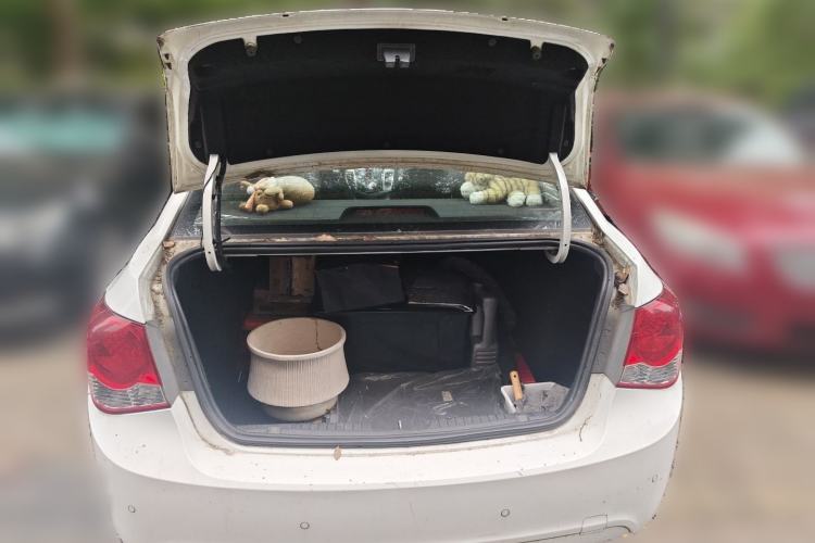 Used Chevrolet Cruze 2012 1.8L SX Automatic Transmission Trunk