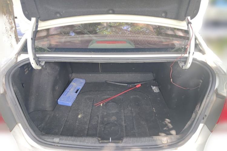 Used Chevrolet Cruze 2012 1.6L SL MT Trunk