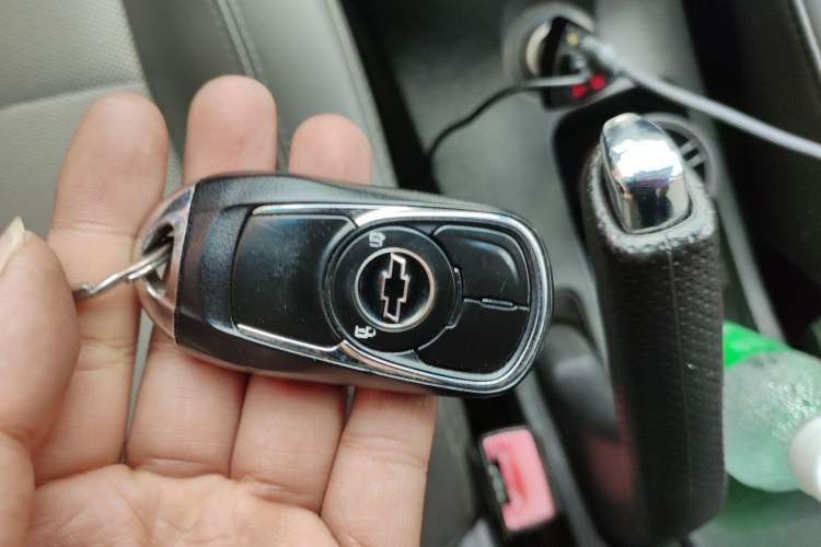 Used Chevrolet Cruze 2012 1.8L SE AT Vehicle Key