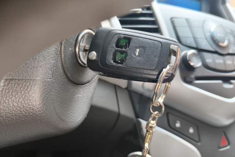 Used Chevrolet Cruze 2012 1.8L SE AT Vehicle Key