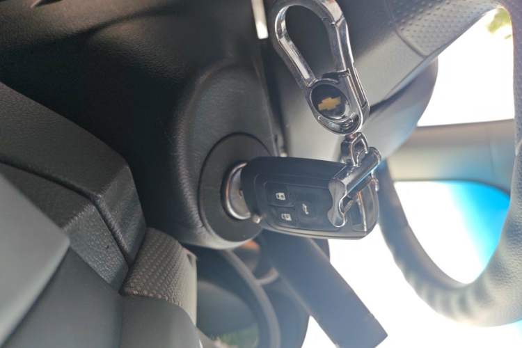 Used Chevrolet Cruze 2012 1.6L SE MT Vehicle Key