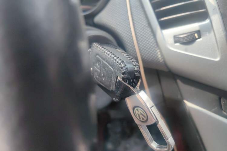 Used Chevrolet Cruze 2012 1.6L SE MT Vehicle Key