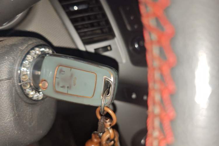 Used Chevrolet Cruze 2012 1.6L SE MT Vehicle Key