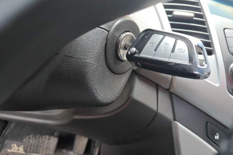 Used Chevrolet Cruze 2012 1.6L SE Automatic Vehicle Key