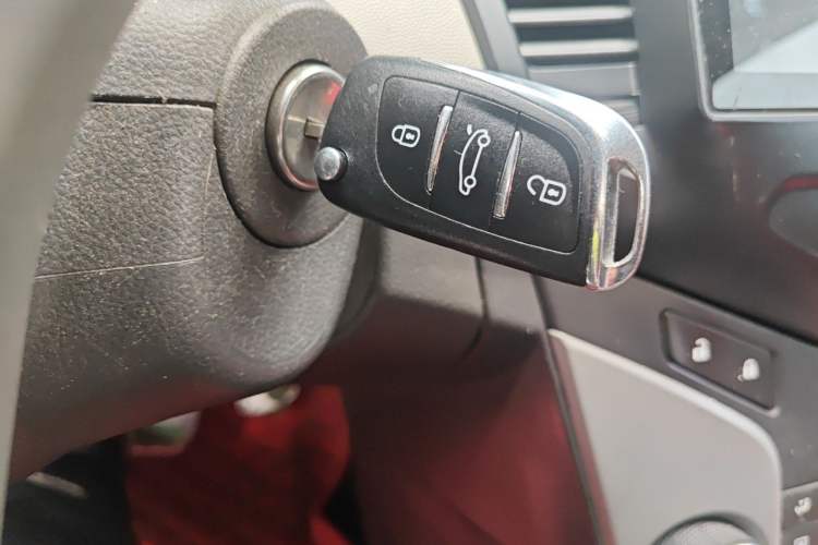 Used Chevrolet Cruze 2012 1.6L SL MT Vehicle Key
