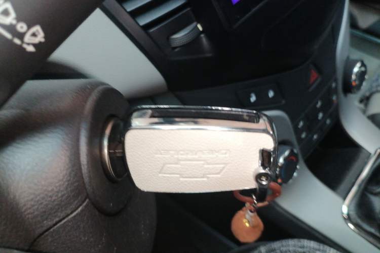 Used Chevrolet Cruze 2012 1.6L SL MT Vehicle Key
