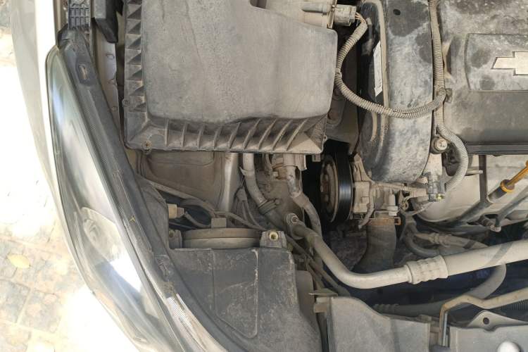 Used Chevrolet Cruze 2012 1.8L SE AT Engine Bay Right