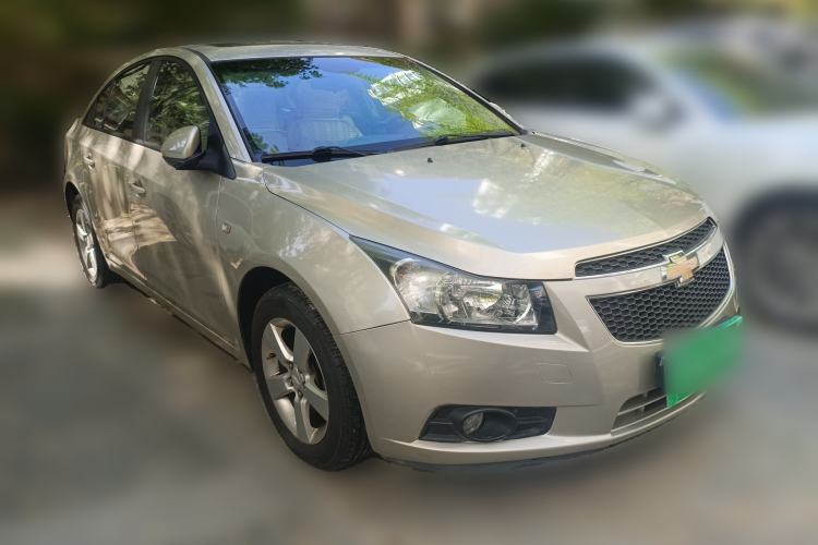 Used Chevrolet Cruze 2012 1.8L SE AT Front Right 45 Deg