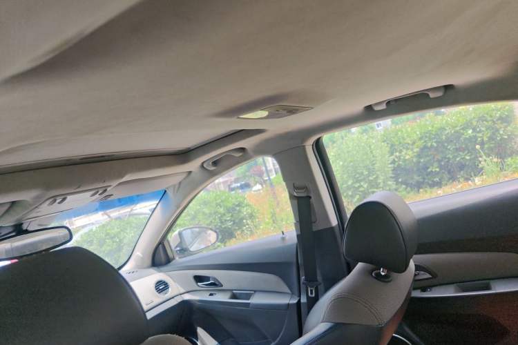 Used Chevrolet Cruze 2012 1.8L SE AT Headliner